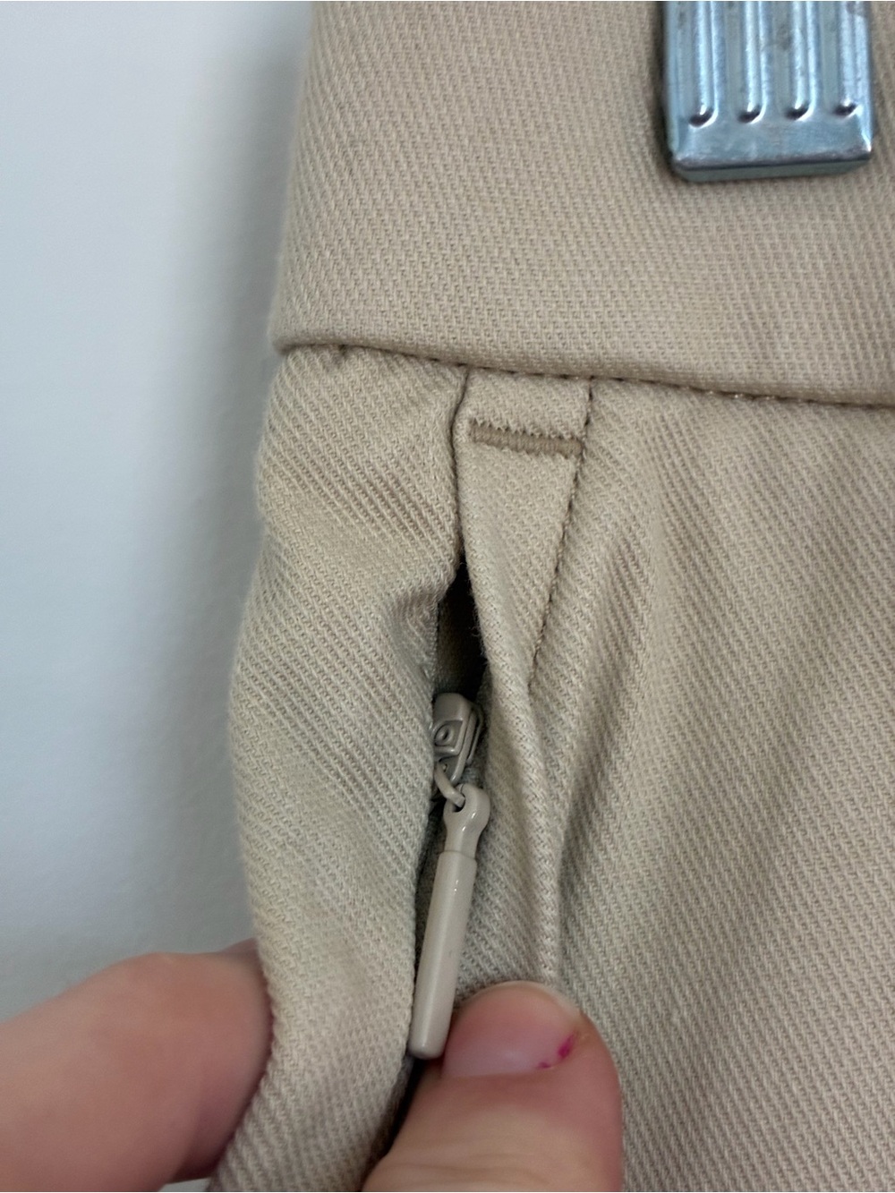 SPANX Supersmooth Stretch Twill Slim Straight Pants size medium Sandbar - Picture 4 of 9